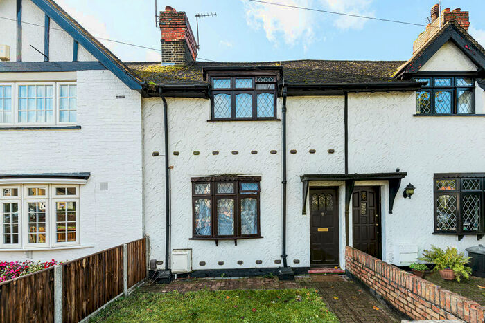 2 Bedroom House To Rent In Southborough Lane, Petts Wood, BR2