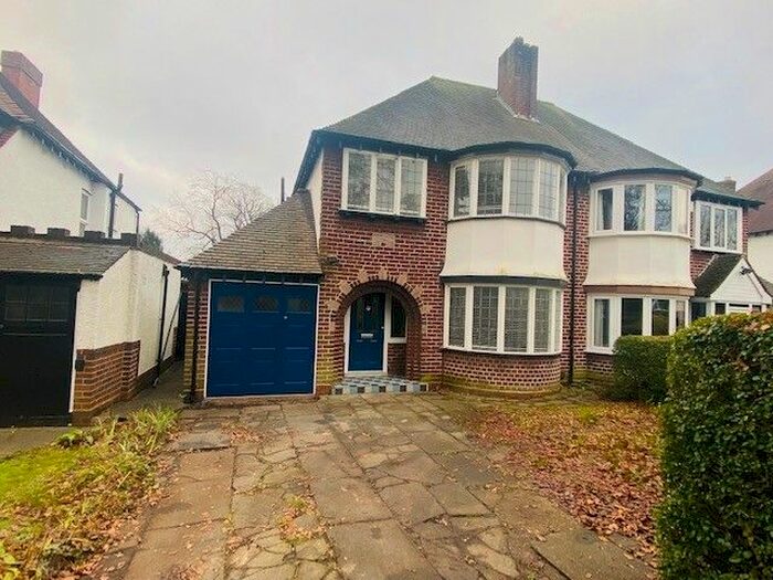 3 Bedroom Semi-Detached House To Rent In Grange Road, Erdington, Birmingham, West Midlands B24