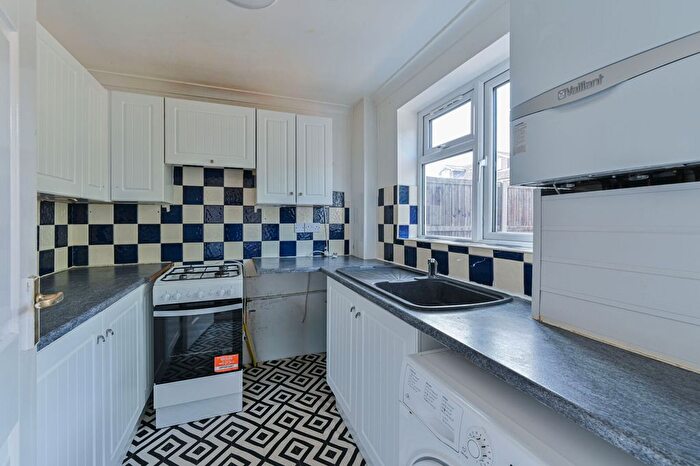 4 Bedroom Property To Rent In Wilson Avenue, Mitcham, CR4