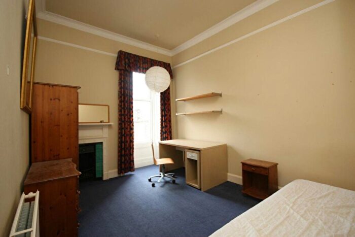 5 Bedroom Flat To Rent In Strathearn Road, Marchmont, Edinburgh, EH9