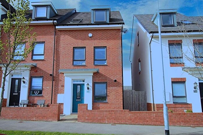 3 Bedroom End Of Terrace House To Rent In Leopold Way, Waverley, Rotherham, S60