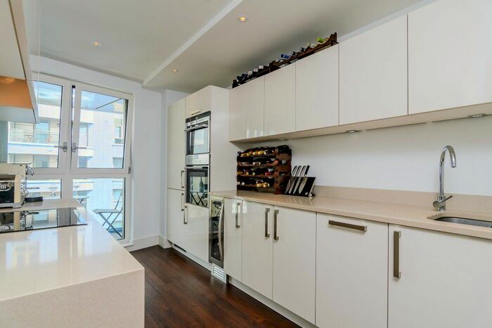 2 Bedroom Flat To Rent In Queensland Road, Islington, N7