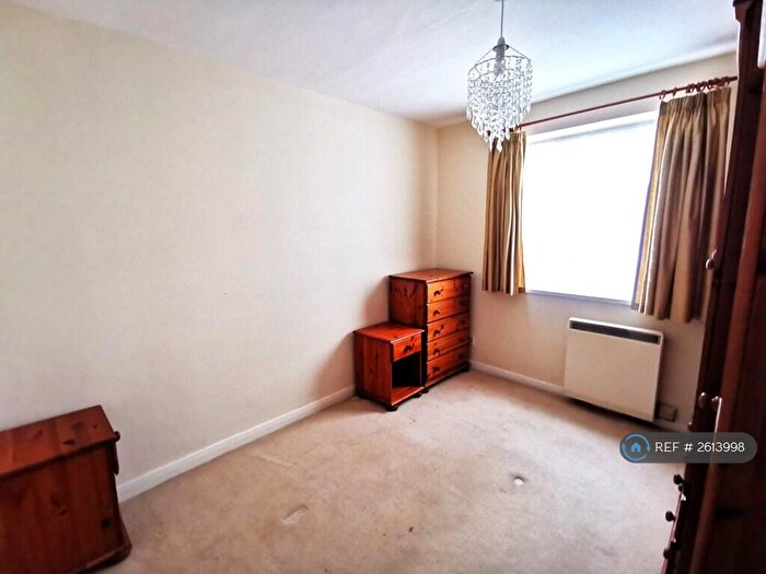 1 Bedroom Flat To Rent In Southcote Road, Reading, RG30