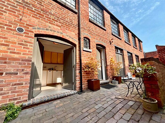 2 Bedroom Terraced House For Sale In Tenby Street, Birmingham, B1