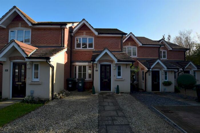 3 Bedroom Terraced House To Rent In Etchingham Drive, St. Leonards-On-Sea, TN38