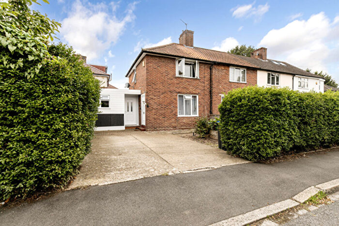 3 Bedroom End Of Terrace House For Sale In Marham Gardens, Morden, SM4