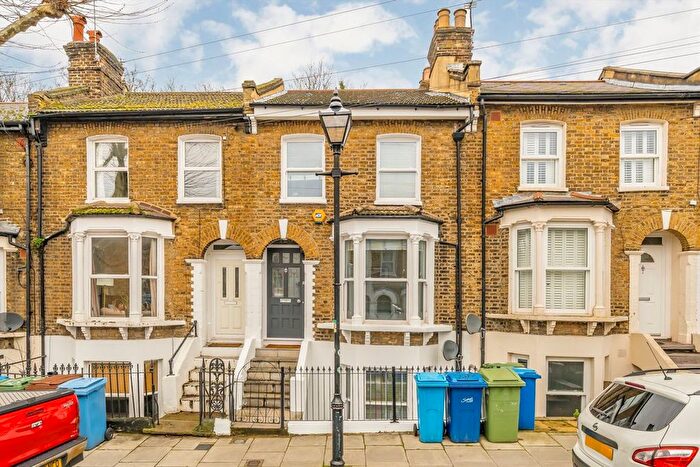 4 Bedroom Terraced House For Sale In Kimberley Avenue, Peckham, SE15
