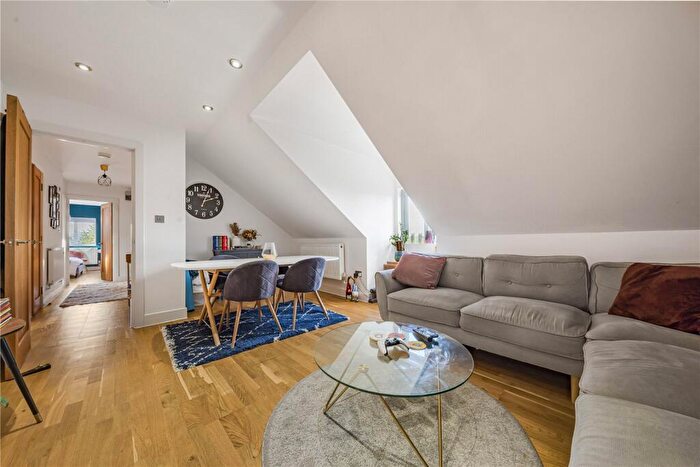 2 Bedroom Apartment For Sale In Hospital Way, London, SE13
