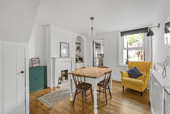 2 Bedroom Terraced House For Sale In Spring Vale South, Dartford, DA1