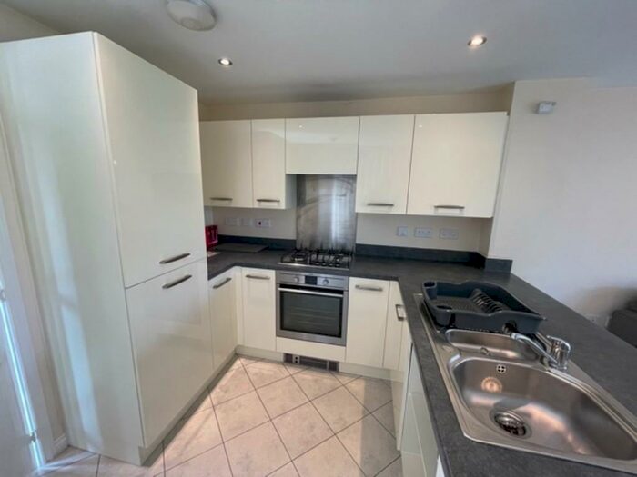 2 Bedroom Semi-Detached House To Rent In Warwick Students Book Now For, CV4