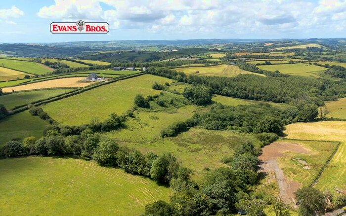 Farm For Sale In Henfwlch Road, Carmarthen, SA33