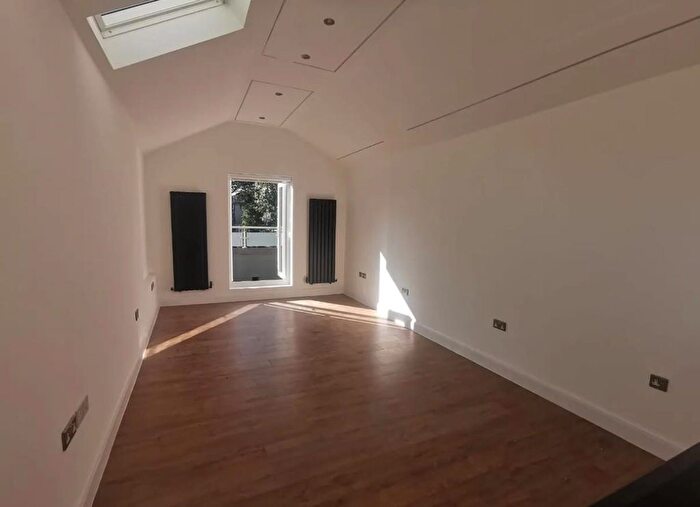 1 Bedroom Flat To Rent In Cleveland Way, London, E1