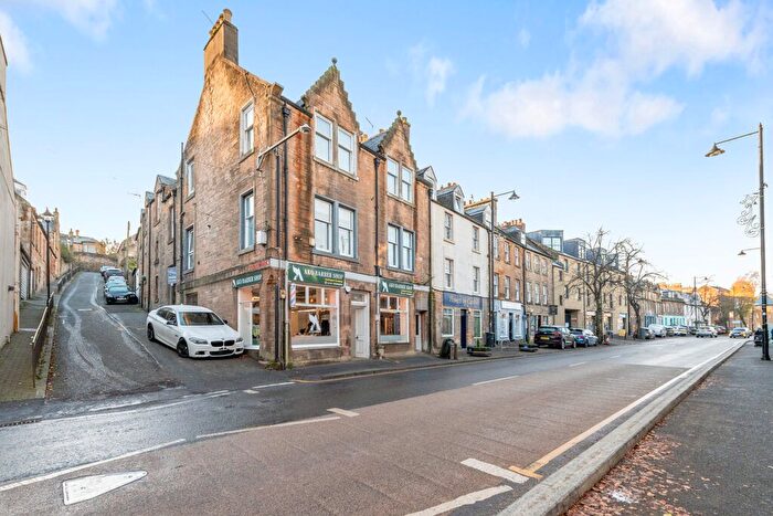 4 Bedroom Maisonette For Sale In Lion Well Wynd, Linlithgow, EH49