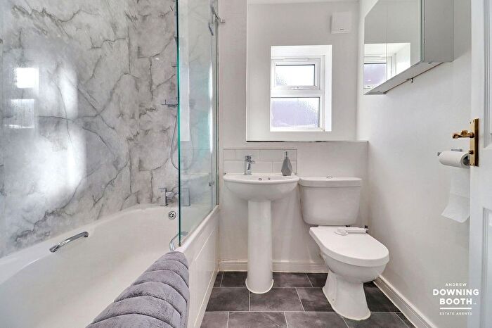 2 Bedroom Semi-Detached House For Sale In Nelson Close, Lichfield, WS14