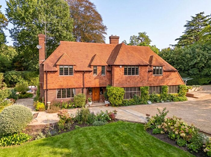 5 Bedroom Detached House For Sale In Goldrings Road, Oxshott, Leatherhead, KT22