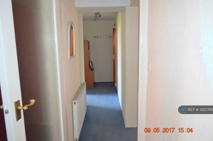 1 Bedroom Flat To Rent In Keighley Road, Bradford, BD8