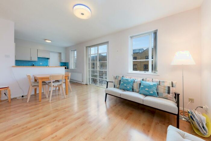 2 Bedroom Apartment To Rent In Roy Square London, E14