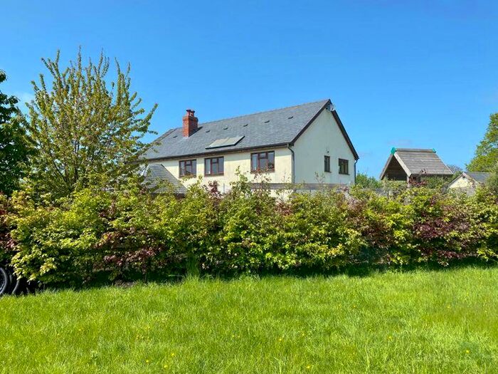5 Bedroom Detached House For Sale In Allensmore, HR2