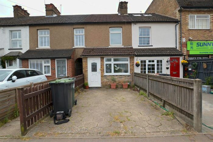 2 Bedroom Cottage To Rent In New Road, Croxley Green, Rickmansworth, WD3