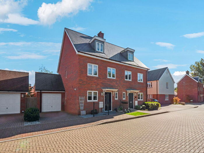3 Bedroom Semi-Detached House For Sale In Turney Street, Bierton, Aylesbury, HP20