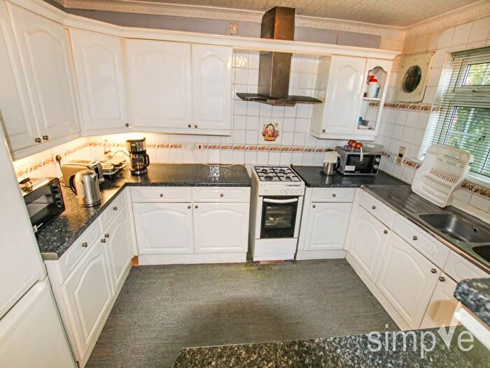 3 Bedroom Property To Rent In Halsway, Hayes, Middlesex, UB3