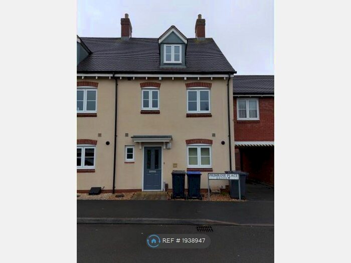 4 Bedroom Semi-Detached House To Rent In Primrose Place, Durrington, SP4
