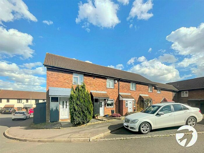 2 Bedroom Terraced House To Rent In Harvel Avenue, Rochester, Kent, ME2