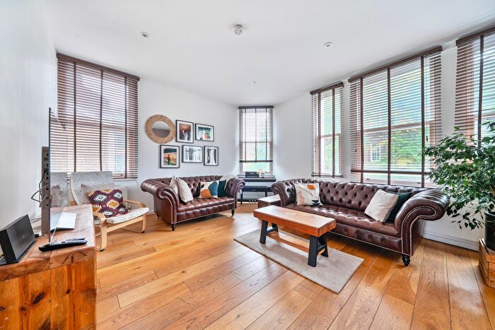 4 Bedroom Flat For Sale In Catherine Grove, London, SE10
