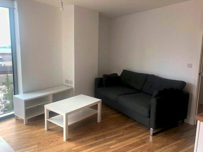 1 Bedroom Flat To Rent In The Tower, Plaza Boulevard, Liverpool, L8