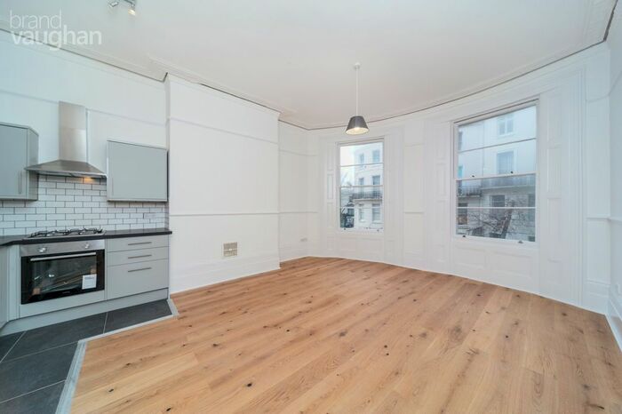 1 Bedroom Flat To Rent In Brunswick Road, Hove, East Sussex, BN3