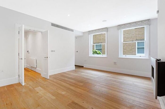 2 Bedroom Flat To Rent In St. Johns Wood Road, St John's Wood, London, NW8