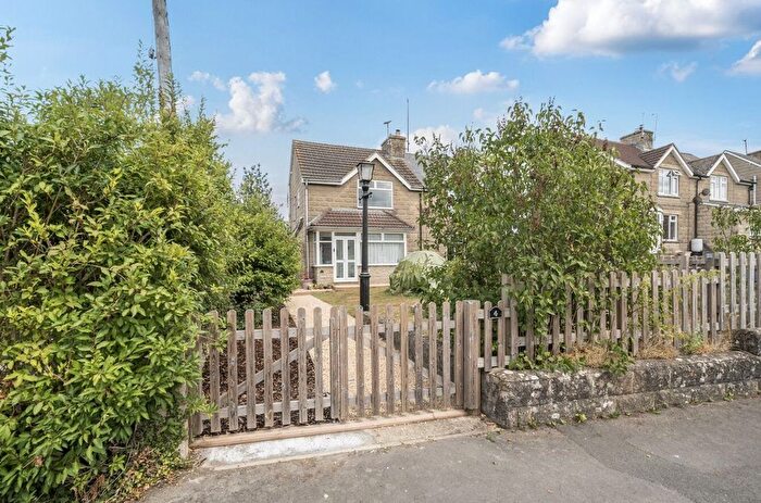 3 Bedroom Semi Detached House For Sale In Holborn, Lydiard Millicent, SN5