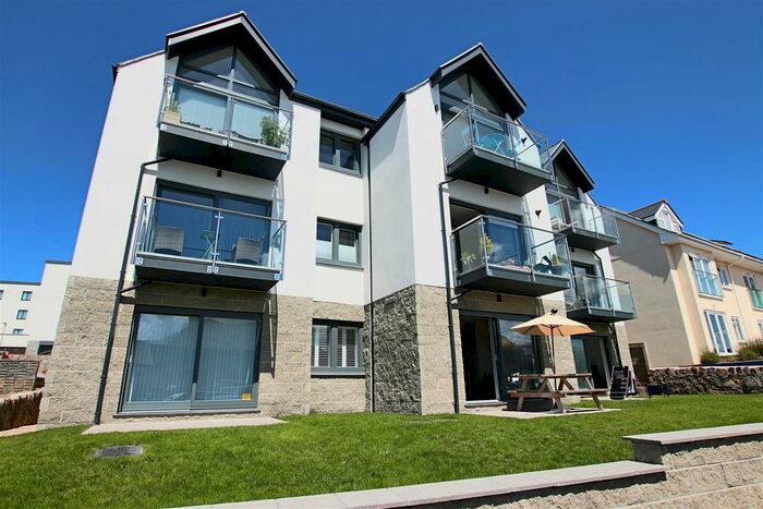 2 Bedroom Flat To Rent In Edgcumbe Gardens, Newquay, TR7