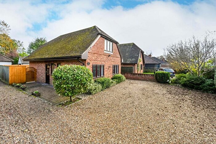 3 Bedroom Detached House For Sale In Money Row Green, Maidenhead, SL6