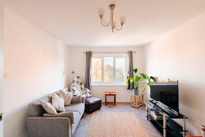 2 Bedroom Flat For Sale In New Walls, Totterdown, Bristol, BS4