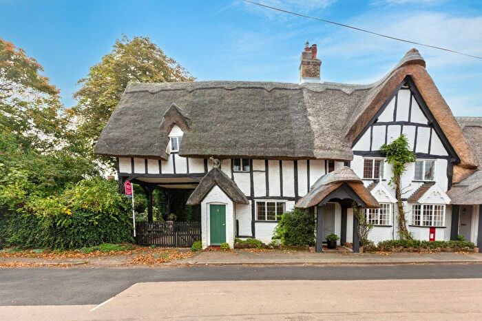 3 Bedroom End Of Terrace House For Sale In South End, Milton Bryan, Milton Keynes, MK17