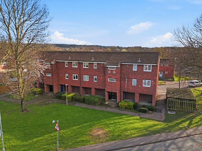 1 Bedroom Flat For Sale In Fullers Close, EN9