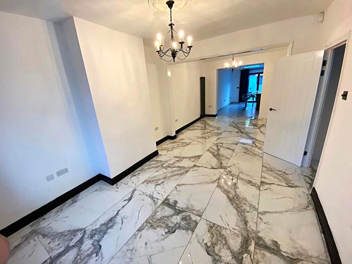 5 Bedroom Terraced House To Rent In Westminster Gardens, Barking, IG11