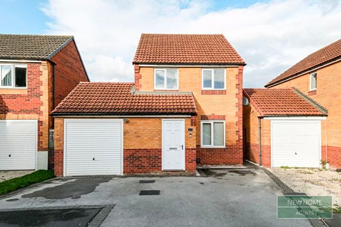 3 Bedroom Detached House For Sale In Masefield Avenue, Chesterfield, S42