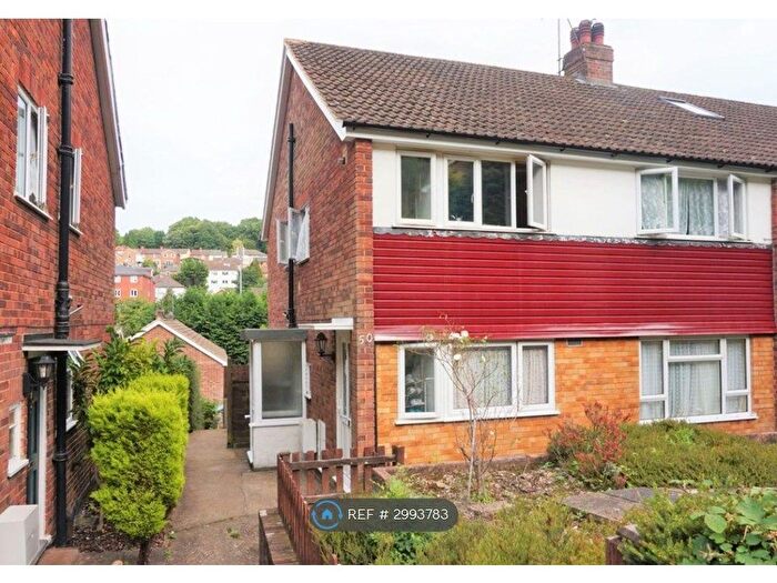 2 Bedroom Maisonette To Rent In Stafford Road, Caterham, CR3