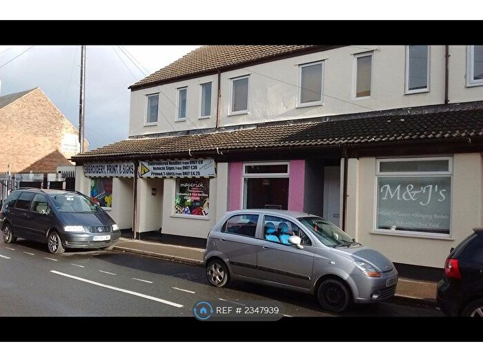 1 Bedroom Flat To Rent In North Road, Clown, S43