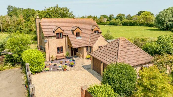 3 Bedroom Detached House For Sale In Ham Lane, Kingston Seymour, BS21