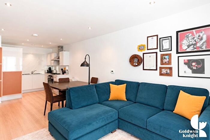 1 Bedroom Flat To Rent In Brumwell Avenue, London, SE18