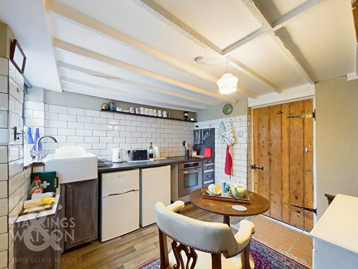2 Bedroom Detached House For Sale In Dereham Road, Mattishall, NR20