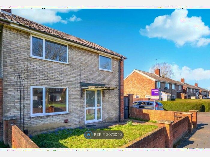 3 Bedroom End Of Terrace House To Rent In Glastonbury Road, Corby, NN18