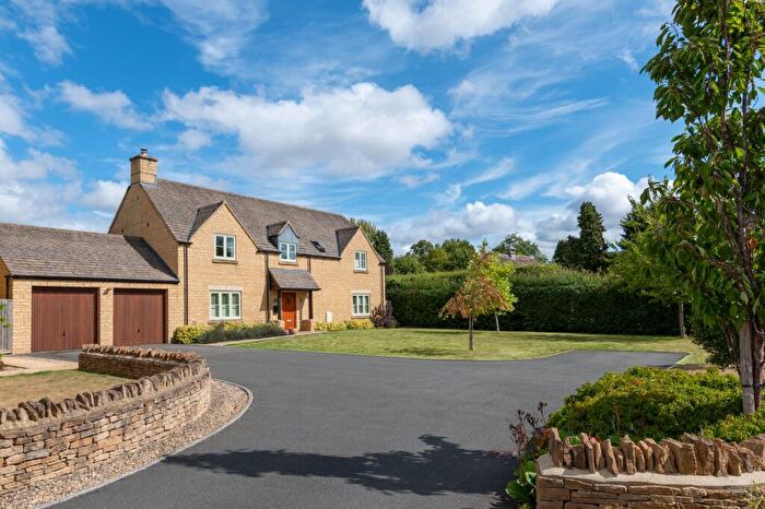 5 Bedroom Detached House For Sale In Top Farm, Kemble, GL7