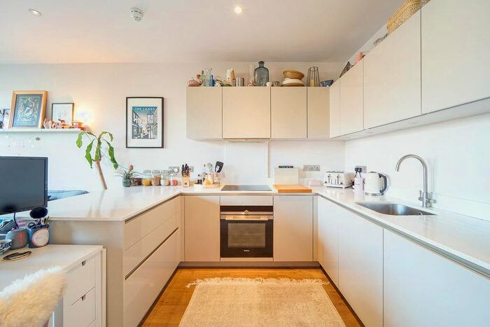 1 Bedroom Flat For Sale In John Busch House, London Road, Isleworth, TW7