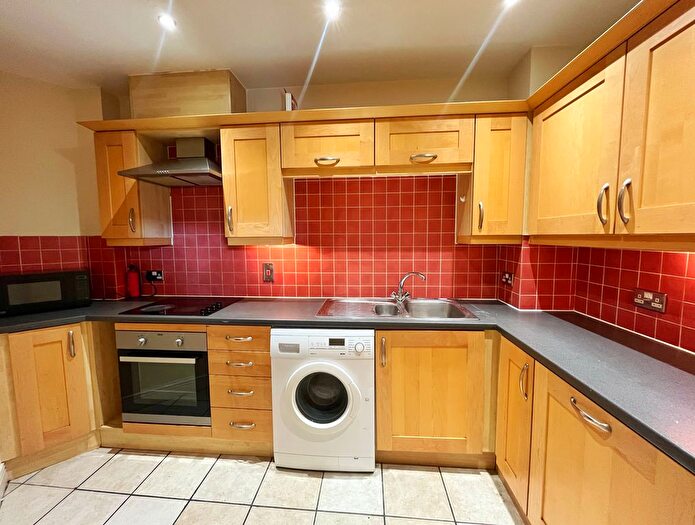 2 Bedroom Flat To Rent In Gerry Raffles Square, London, E15