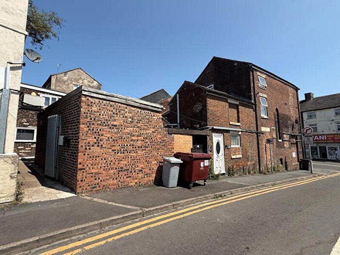 2 Bedroom Flat To Rent In High Street, Stoke-On-Trent, ST6