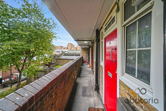 1 Bedroom Flat To Rent In Tasman House, Clegg Street, Wapping, London, E1W